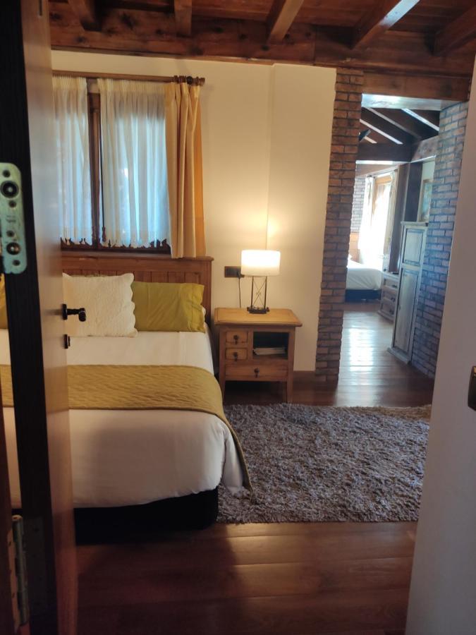 Hotel Rural Irati Selva De Irati Jaurrieta Екстериор снимка